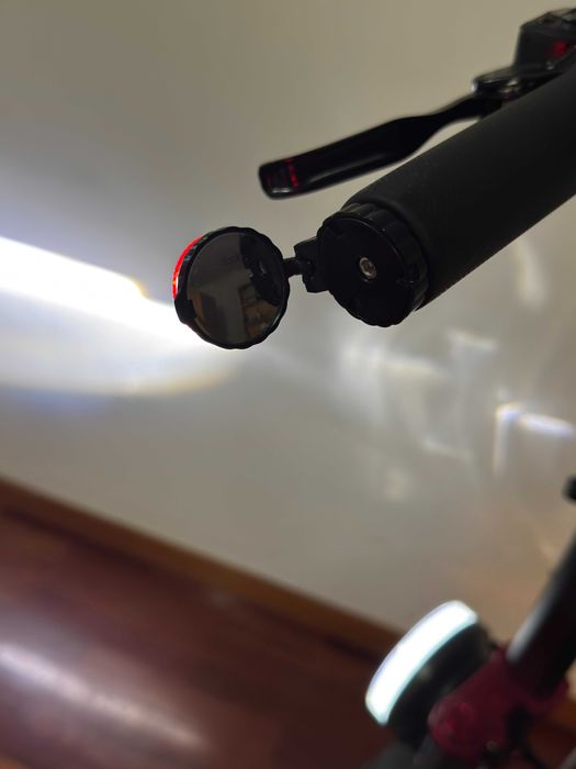 DE 27 A 10 DE NOVEMBRO 34% DE DESCONTO Trotinete motor 6000W 60V 38 Ah