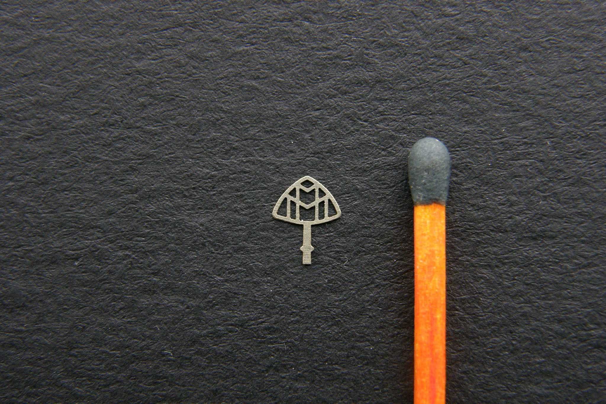 Maybach Gwiazda znaczek Emblemat Logo 1:18 AutoArt Anson Signature