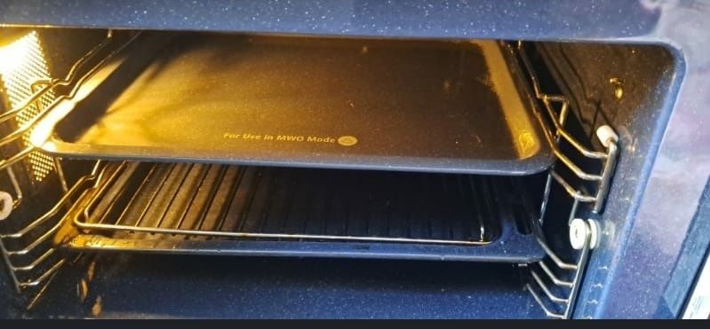 Piekarnik Samsung z funkcją mikrofali  NQ50J3530BB
