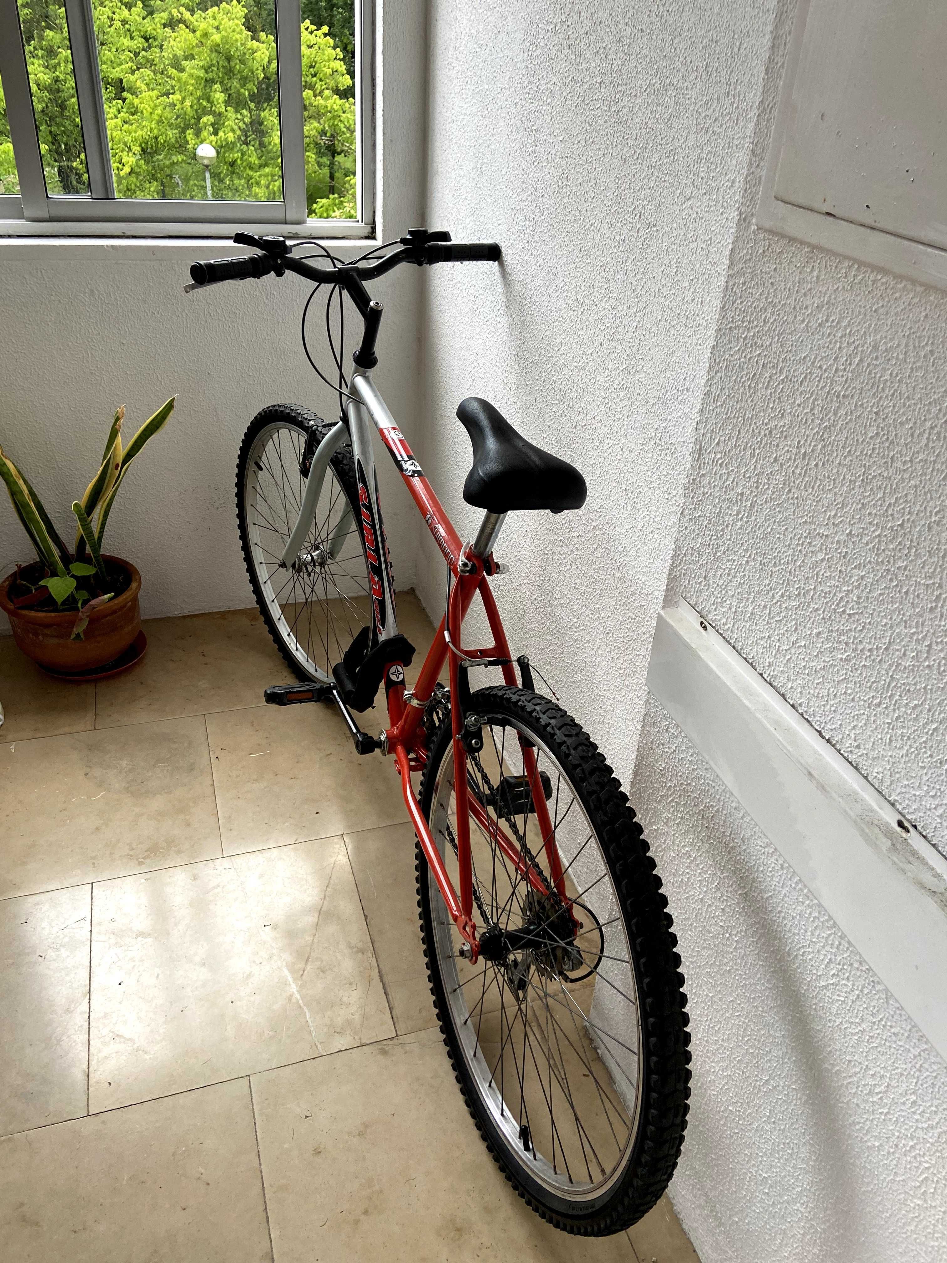 Bicicleta Sirla Shimano em bom estado