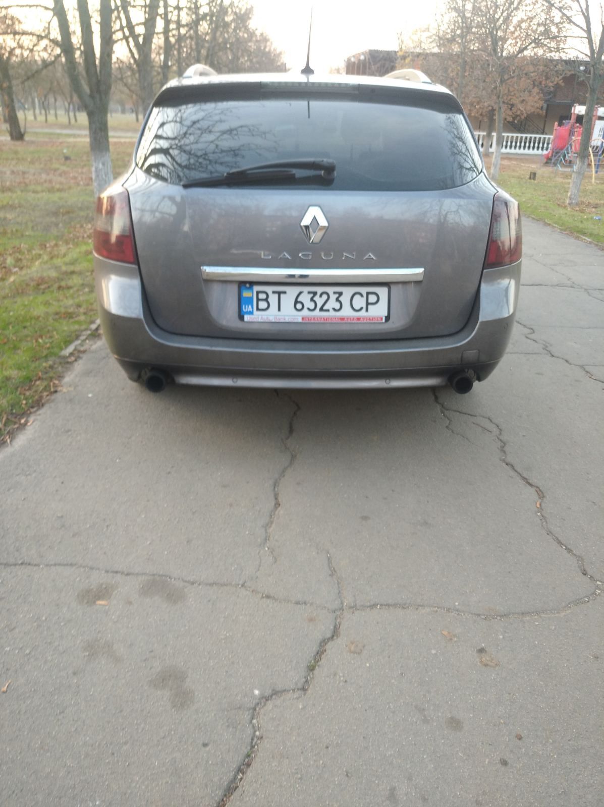 Автомобиль Renault Laguna3