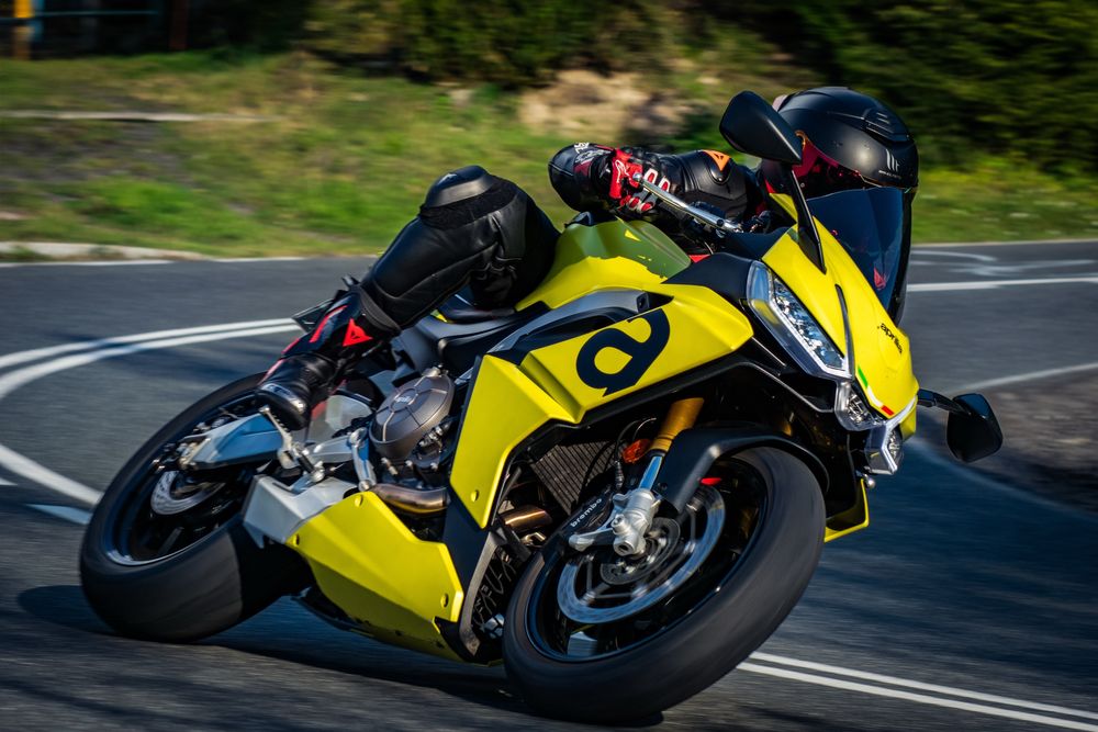 Aprilia RS 660 Acid Gold