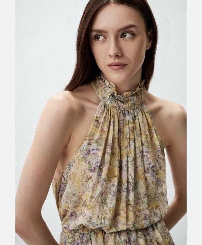 Сукня h&m холтер відкриті плечі чайне
H&M 42/XL/50 40/L/48
