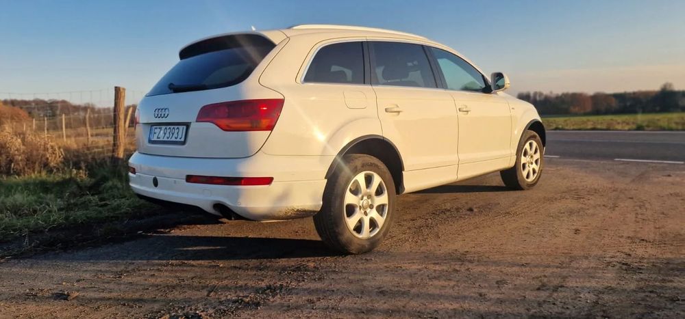Audi Q7 Piękna Q 7 S line 8 lat w rodzinie
