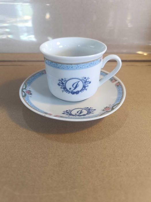 Chavena porcelana de Sacavem