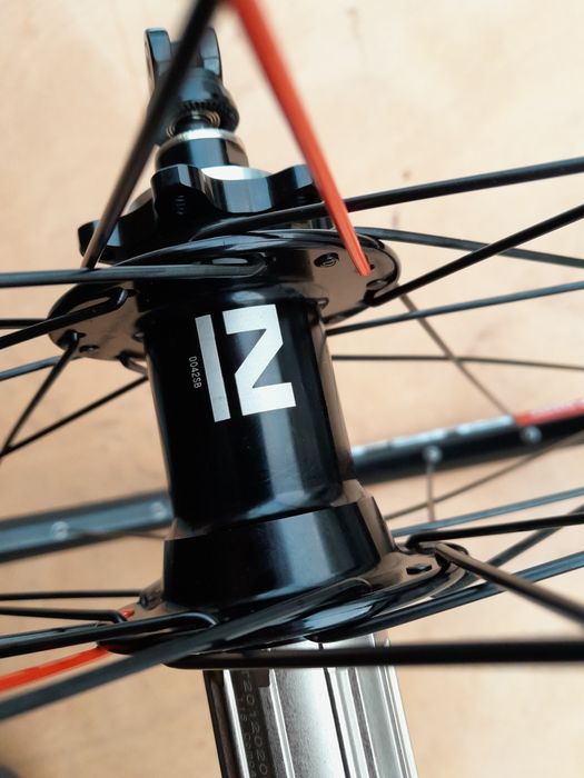 Ręcznie zaplatane koło 29" tył DtSwiss Novatec