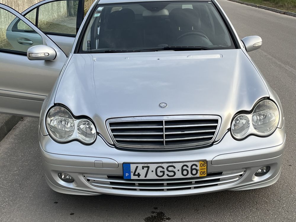 Mercedes 220 ccdi