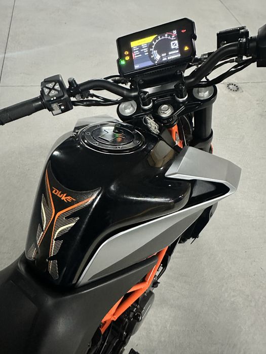 KTM DUKE 390 - Ano 2021