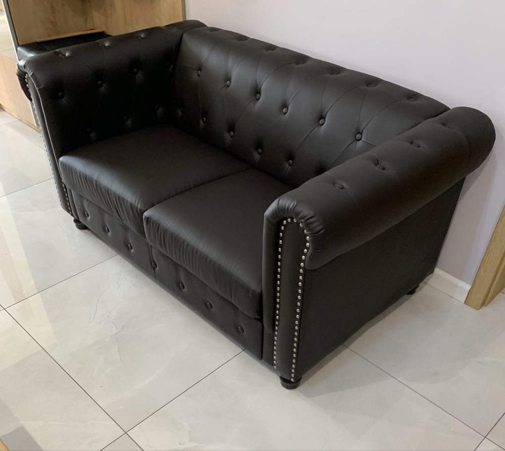 Sofa Chesterfield 2 osobowa