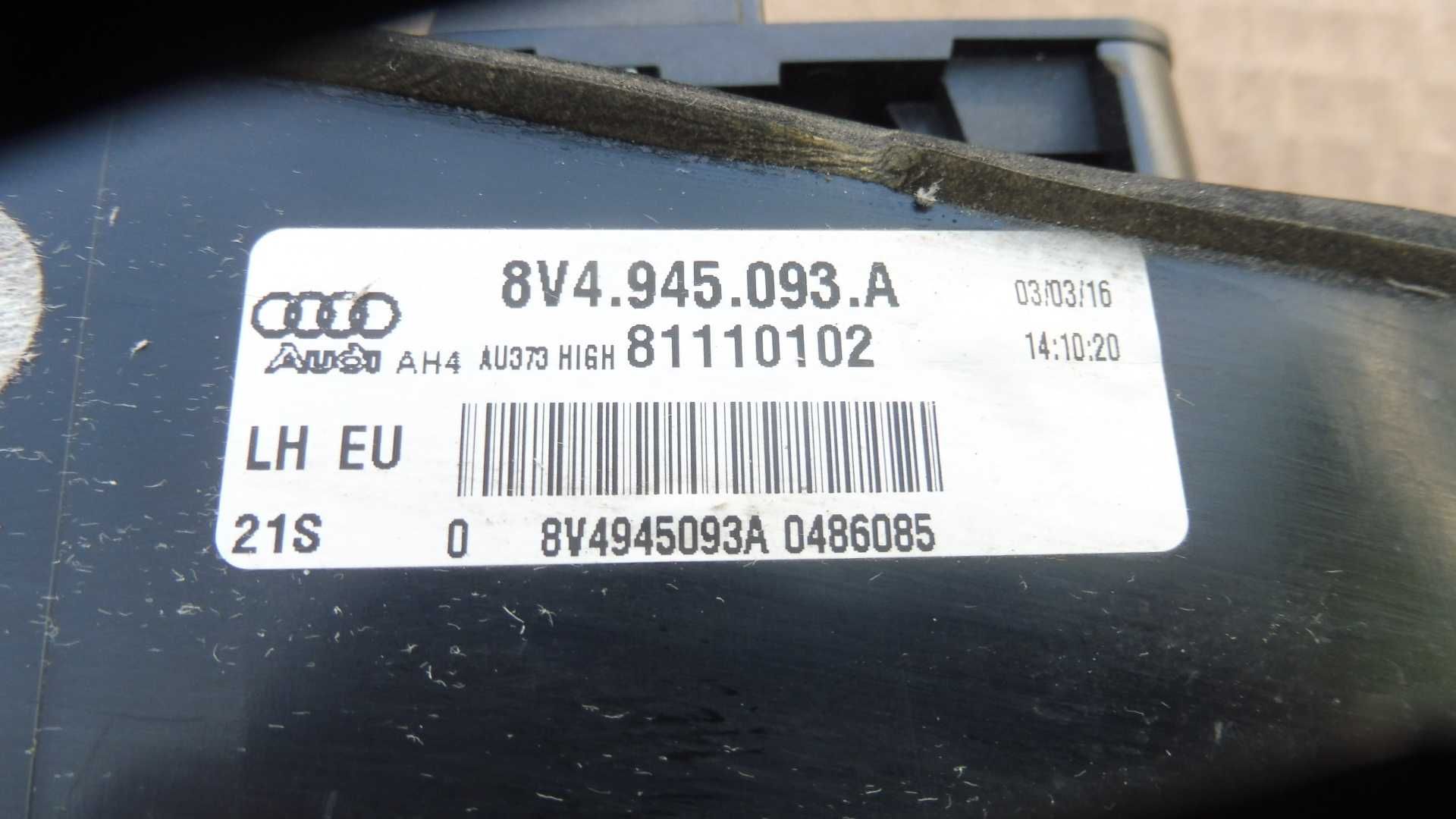 Audi A3 RS3  8V Sportback  Lampa  Tył Lewa  LED w klapę