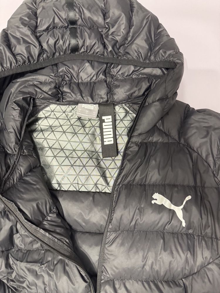 Чорна куртка Puma | Пух