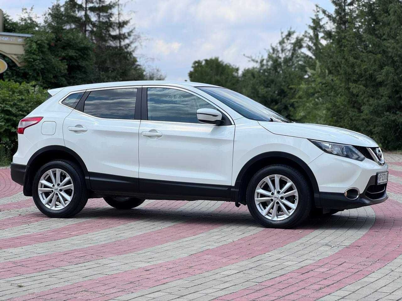 Nissan Qashqai 2017 1.6dCi Акпп ! Состояние новой машины !