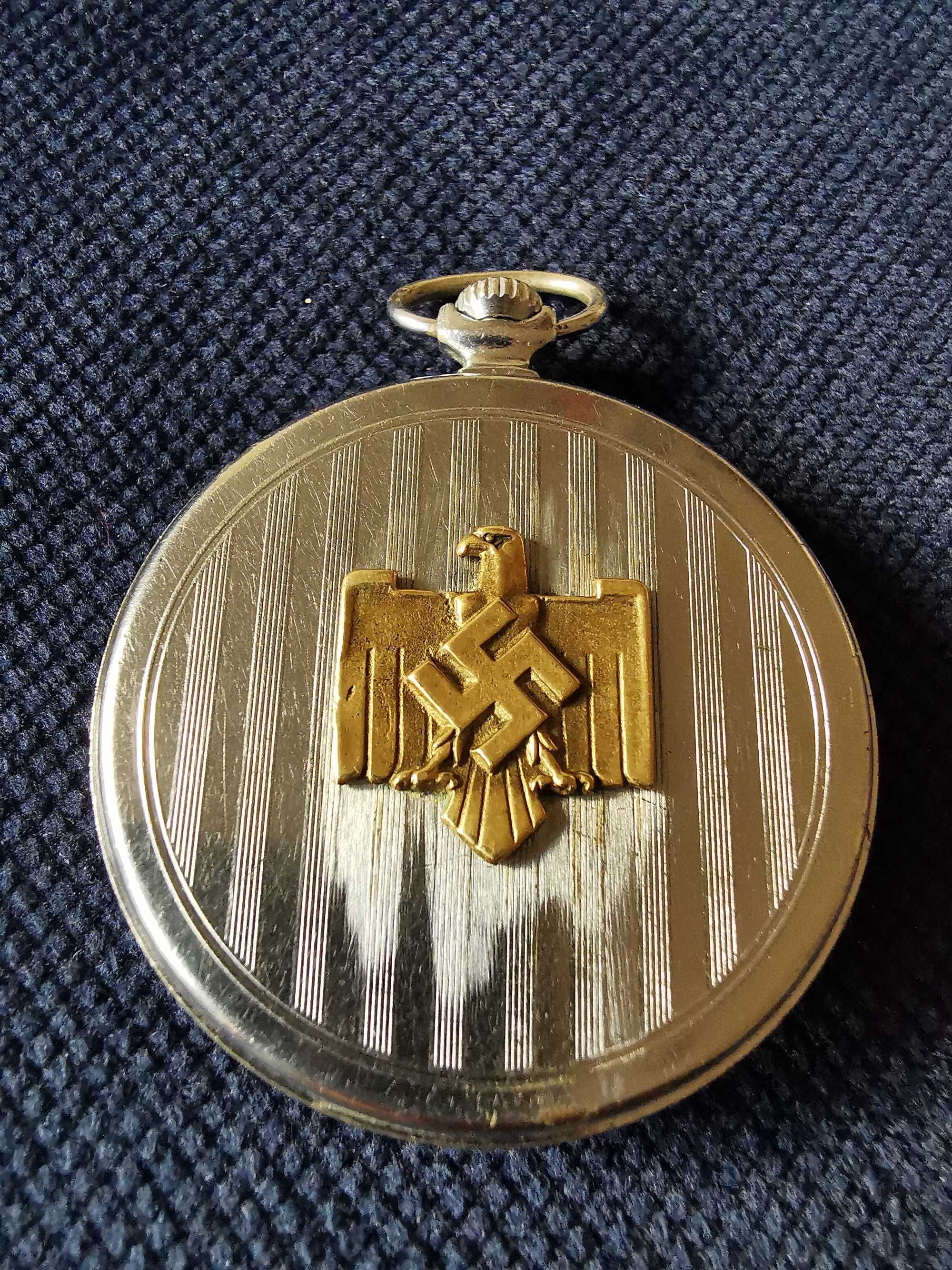 Relógio de Bolso com aplicação “Reichsadler“