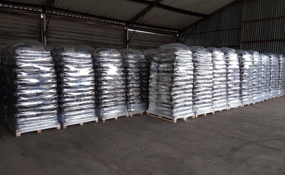 PELLET drzewny fi6mm pakowany w foliowe worki 15kg EASY OPEN transport