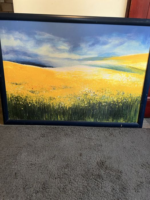 Obraz pejzaż – żółte pola, niebo, w ramie