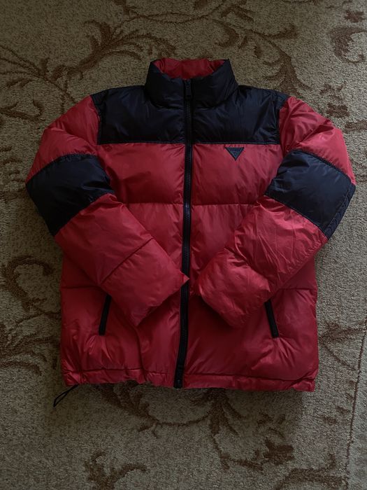 Пуховик Guess