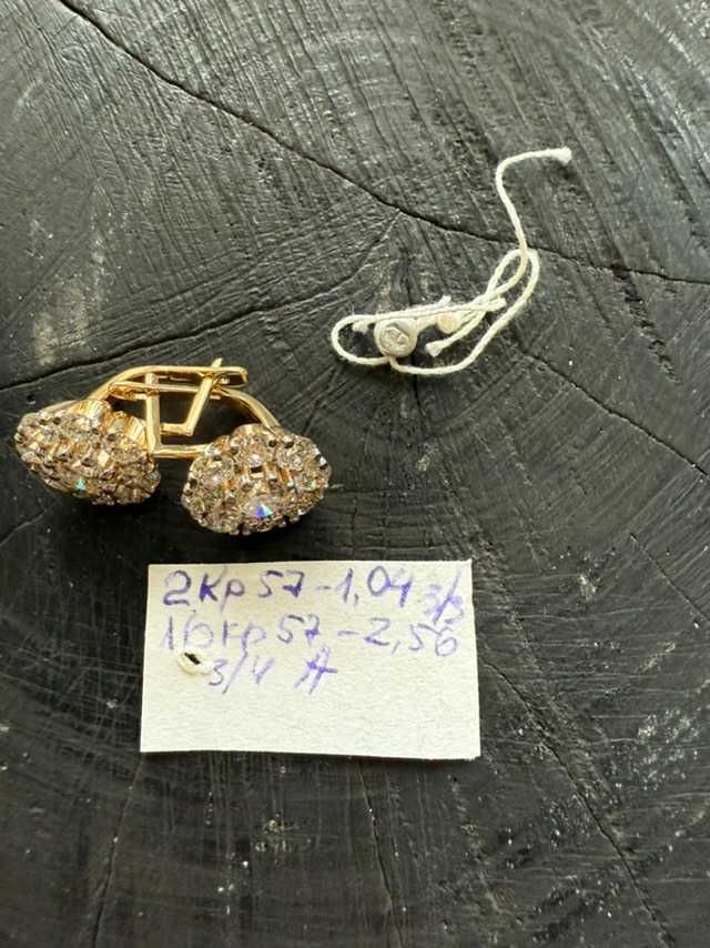 Золотые серьги с бриллиантами