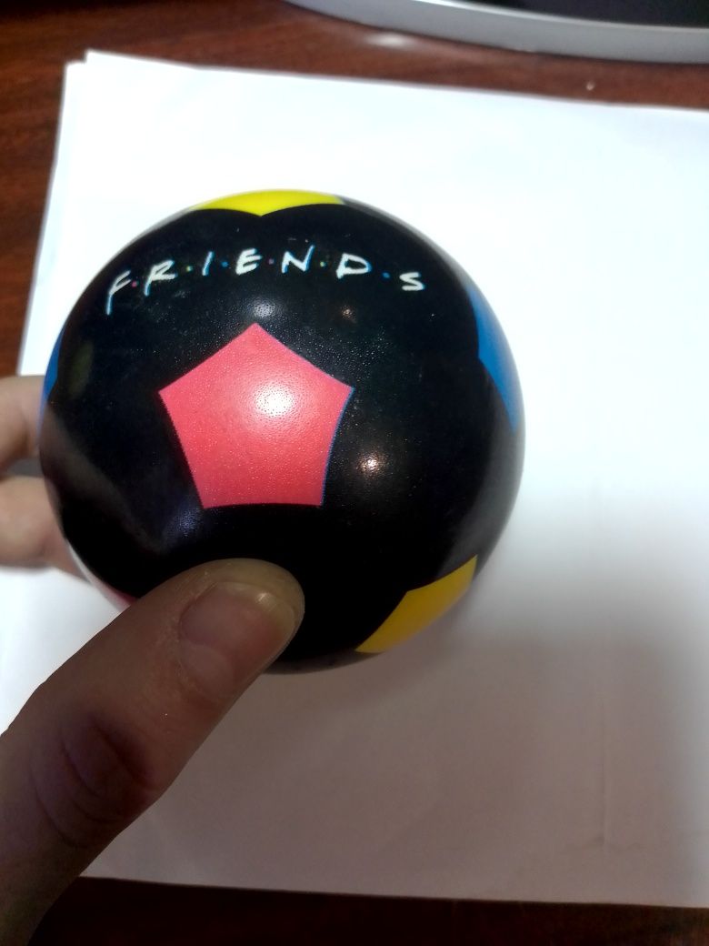 Мяч сувенирный из друзей