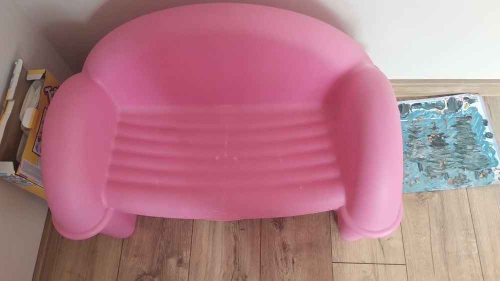 Plastikowy dziecięcy fotel ,pojemnik na zabawki