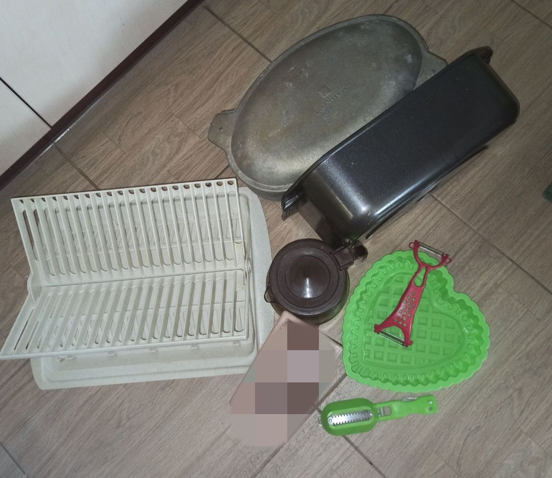 Кухонний посуд різне