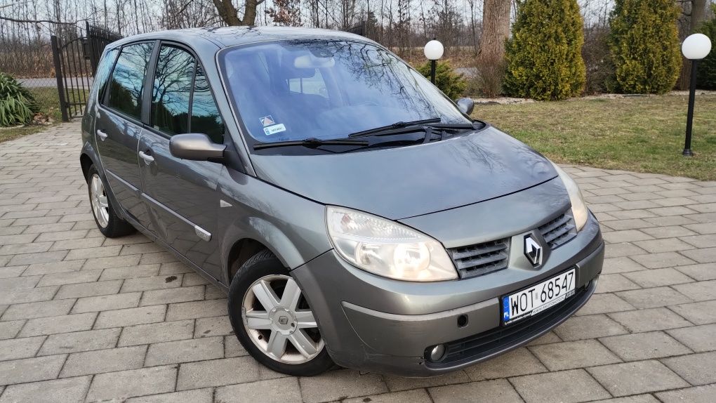 Renault Scenic 2. 1.6 benzyna 2004 r