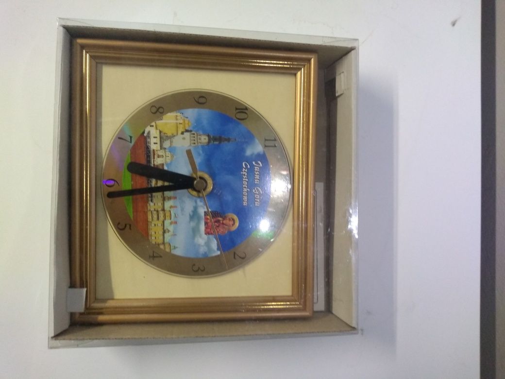 Nowy zegar ścienny JASNA GÓRA Quartz 17x15 cm