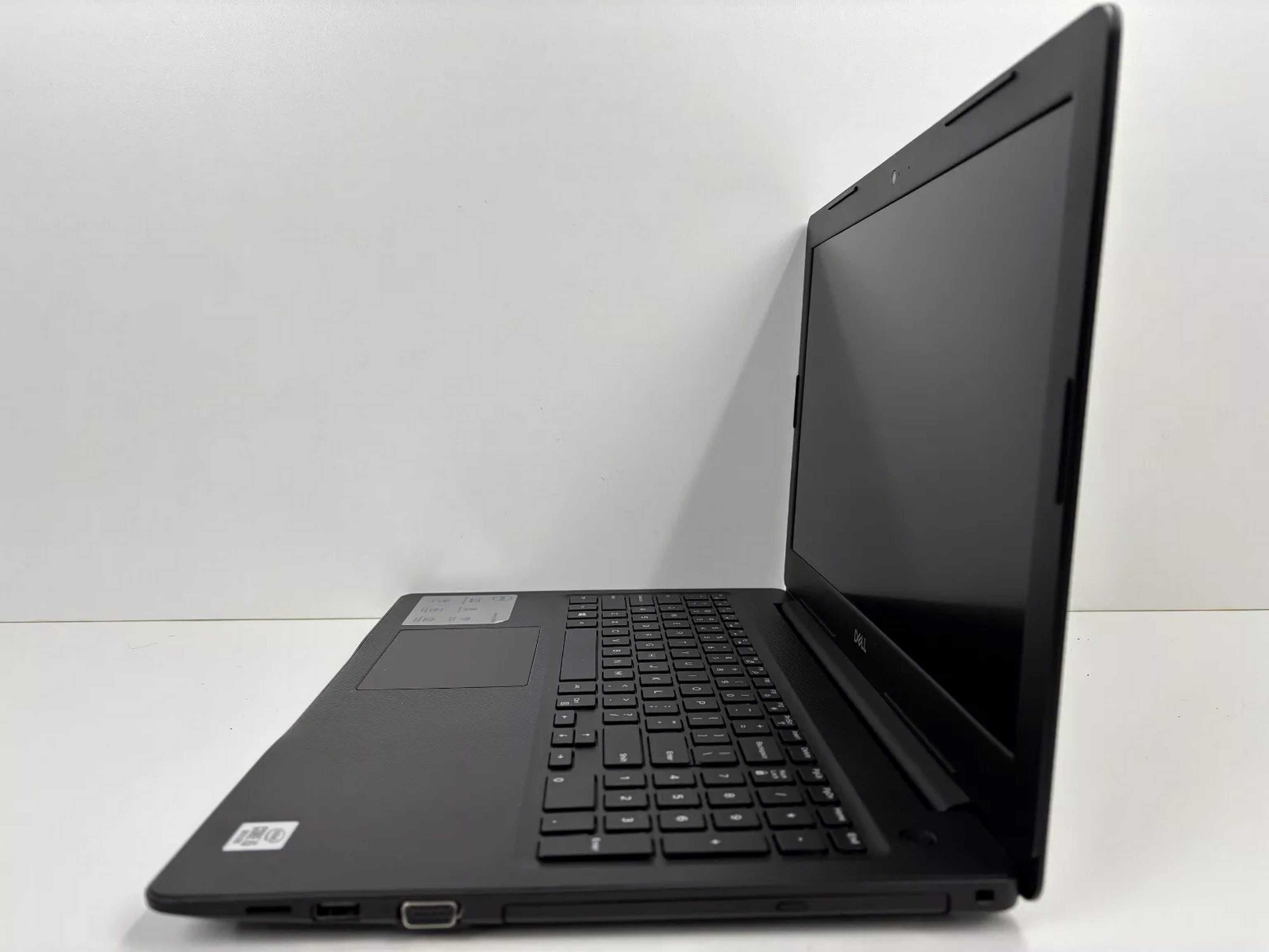 Dell Vostro 15.6" Octacore i5/8GB/256Nvme gama Profissional