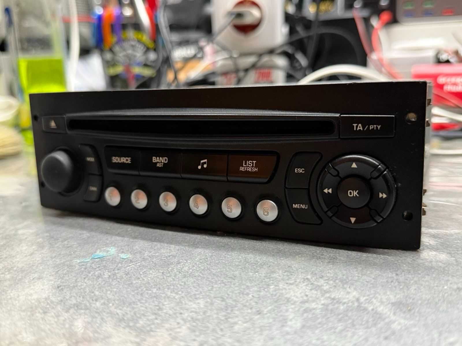 Fabryczne Radio Citroen PSARCD411-00 Peugeot Siemens VDO