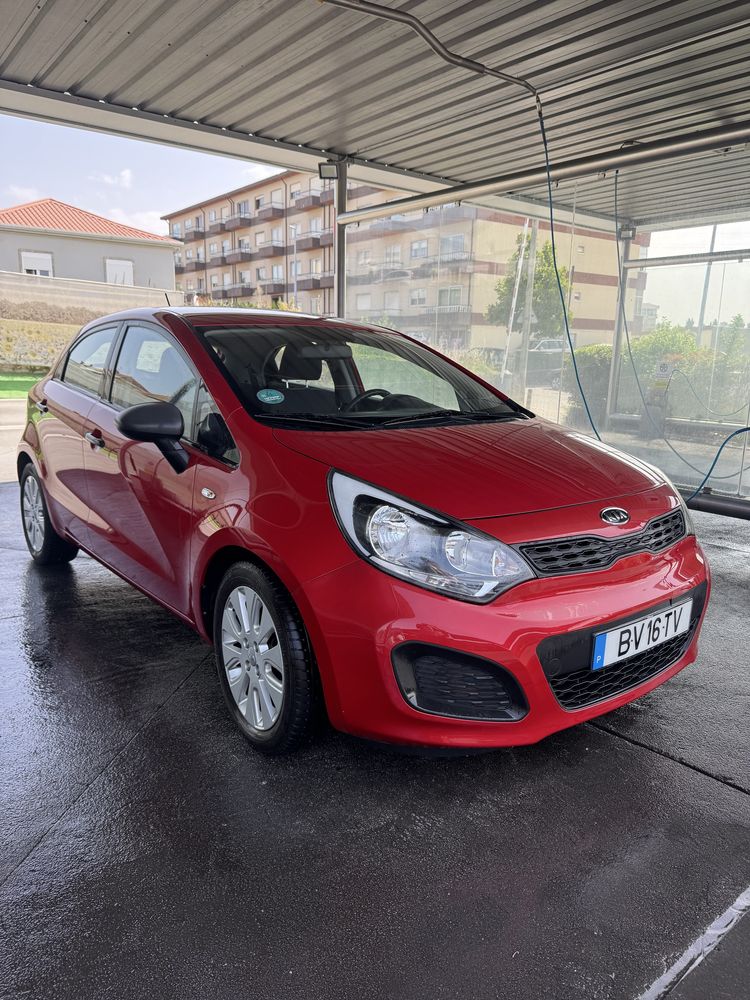 Kia Rio 1.4 Dream Team Edition