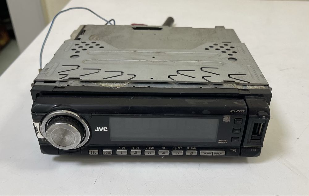 Продам мафон авто магнитола JVC KD-G722 в хорошем состоянии