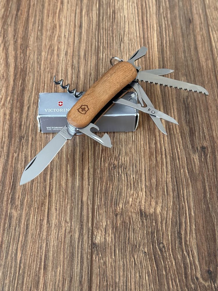 Victorinox Evowood 17 горіх multi-tool ручний інструмент