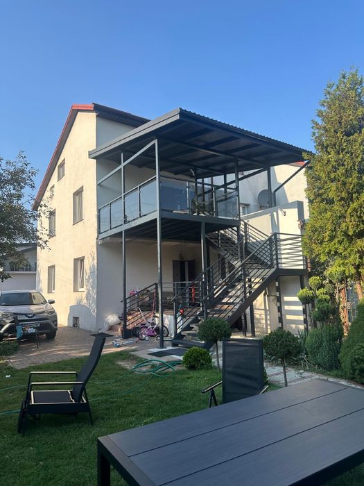 Taras balkon schody zewnętrzne