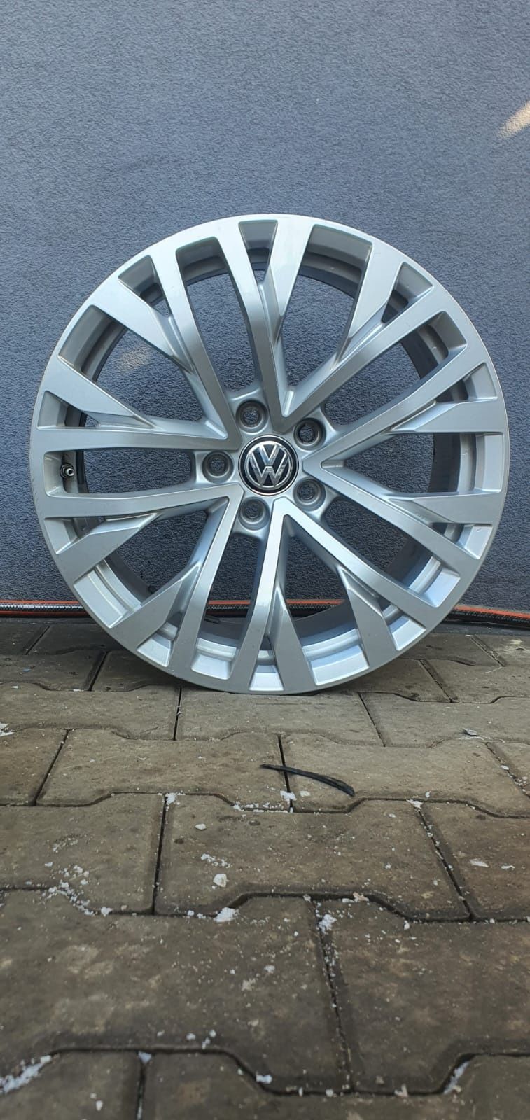 18 5x112 Vw oryginalne stan idealny
