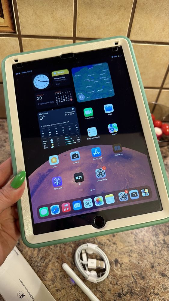 Tablet iPad Apple Retina - TOUCH ID - PROCREATE - iOS 17.7