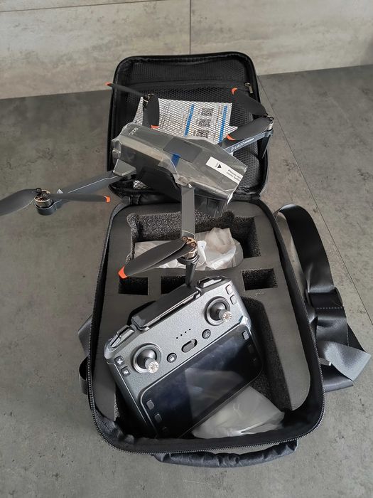 DRON profesjonalny GPS duży GIMBAL 3-osie MONITOR LCD+dodatkowy aku