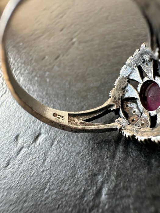 Кольцо с рубином и марказитами, перстень 925, серебро 925,