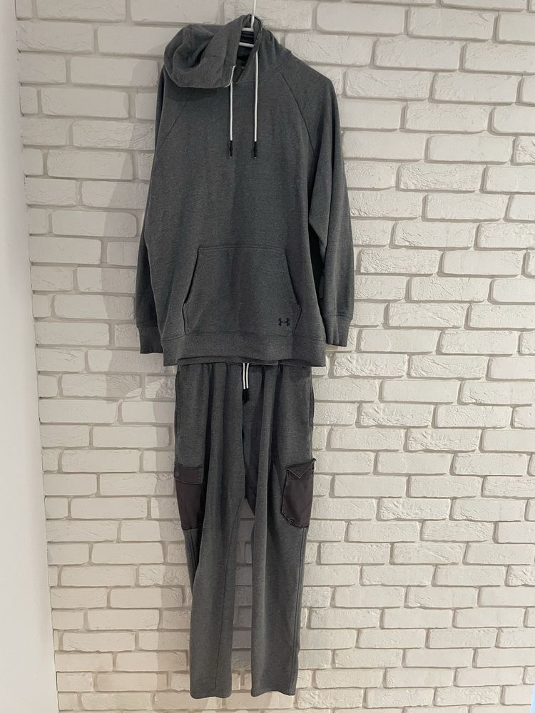 Dres dwu częściowy Under Armour męski szary