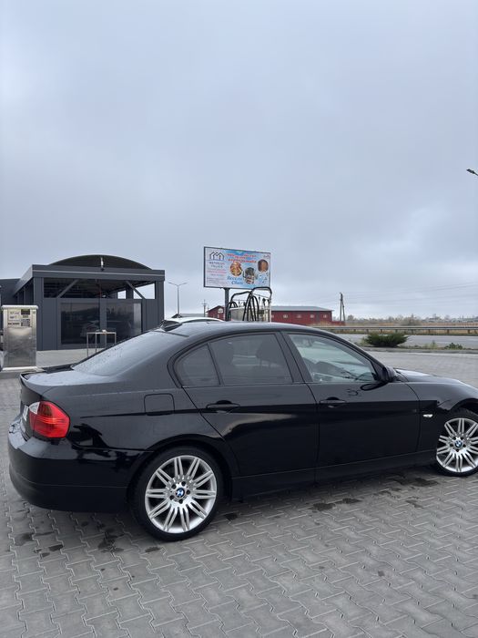 Продам BMW 3 E90 2007