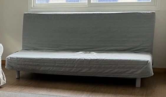 Sofá-cama 3 lugares IKEA Modelo Beddinge Lövas