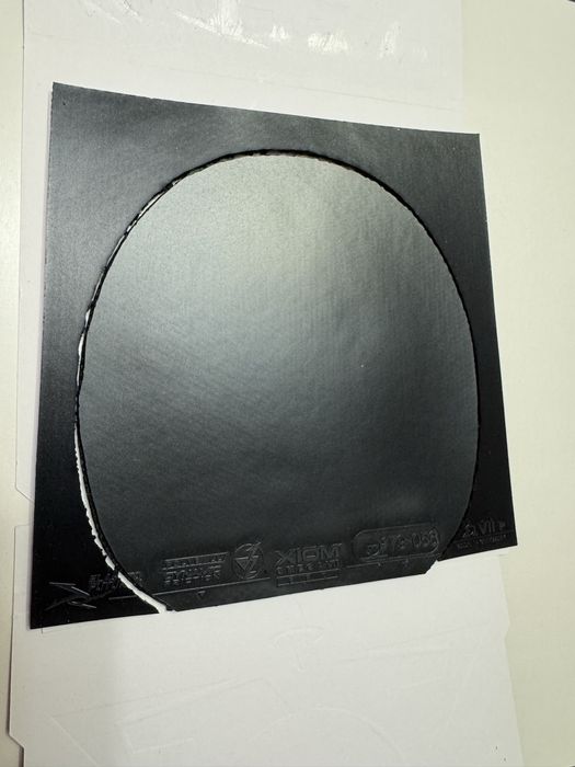 Продам накладки для настільного теніса Xiom Omega VII Pro