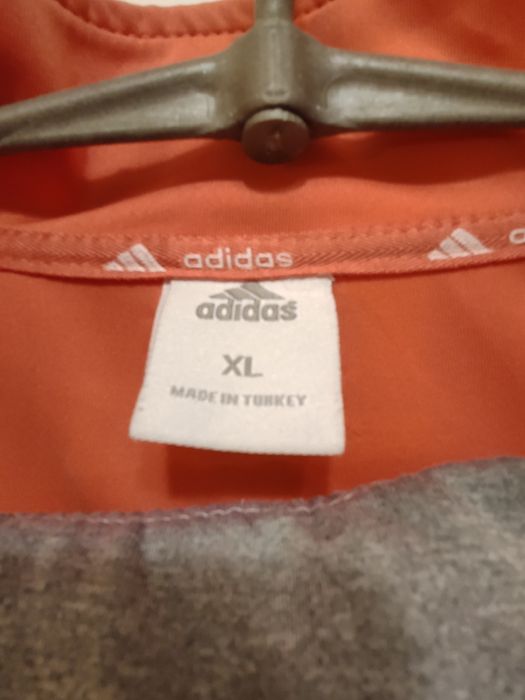 Спортивный костюм женский