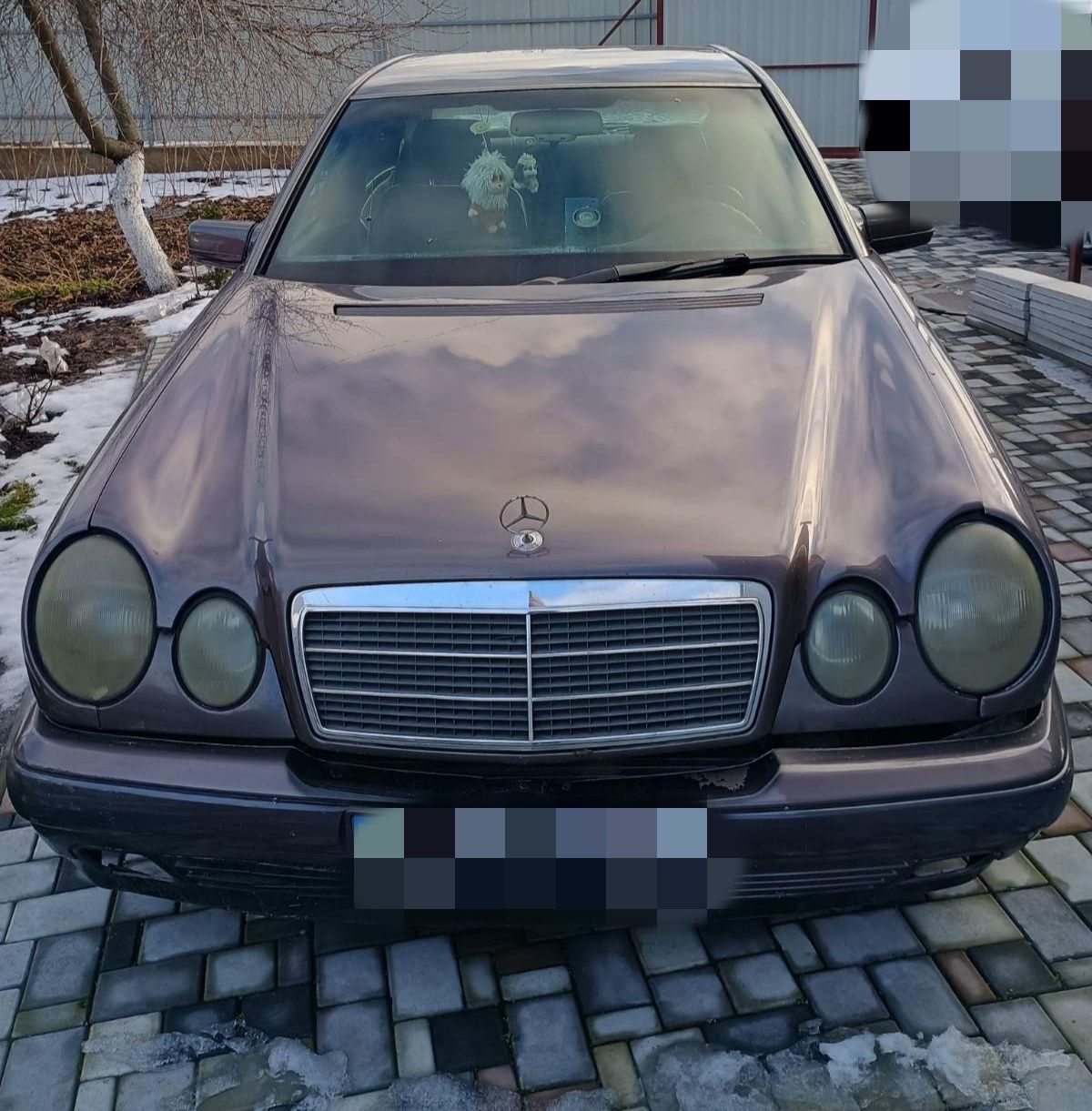 Авто Mercedes-Вenz E230