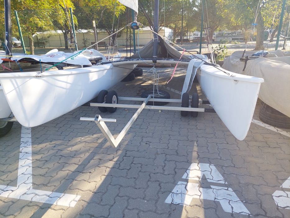 Catamaran hobiecat 18