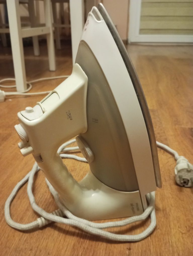 2 żelazka Braun Tefal