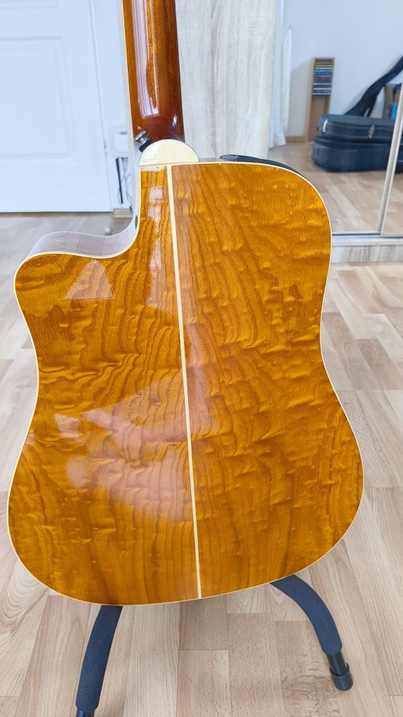 Gitara elektro akustyczna Takamine EG 333 C LTD