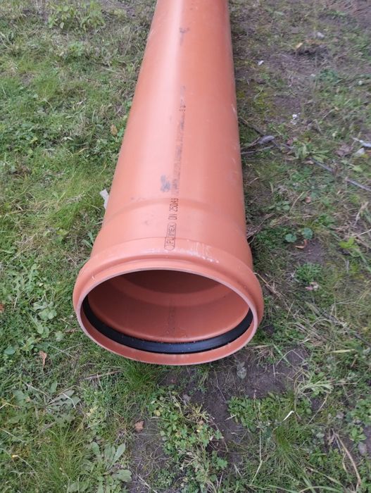 Rura kanalizacyjna 250 mm półtora metra