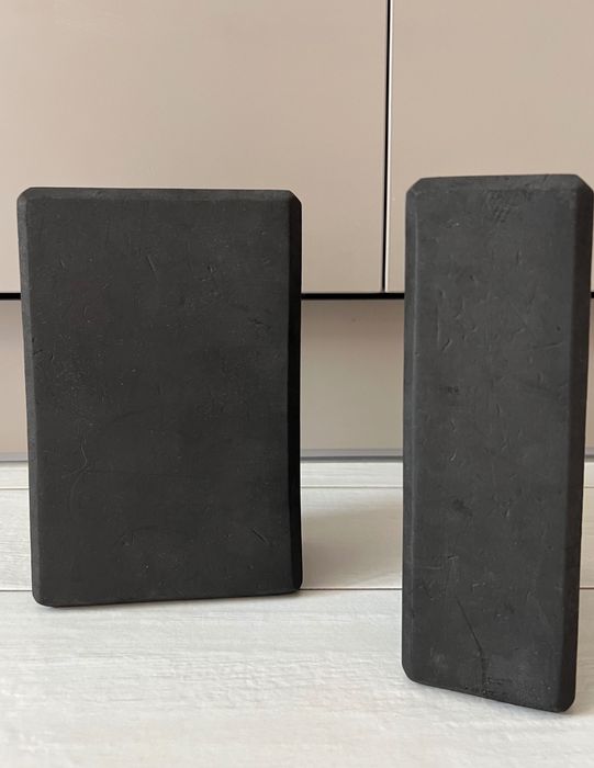 Кубик (блок) для йоги (черный цвет) - 2 шт.