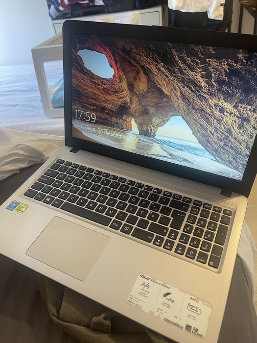 Computador portátil Asus