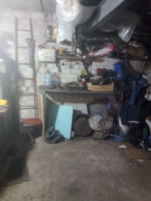 Продам гараж капитальный кооператив колос сухомлинского39((совхозная)