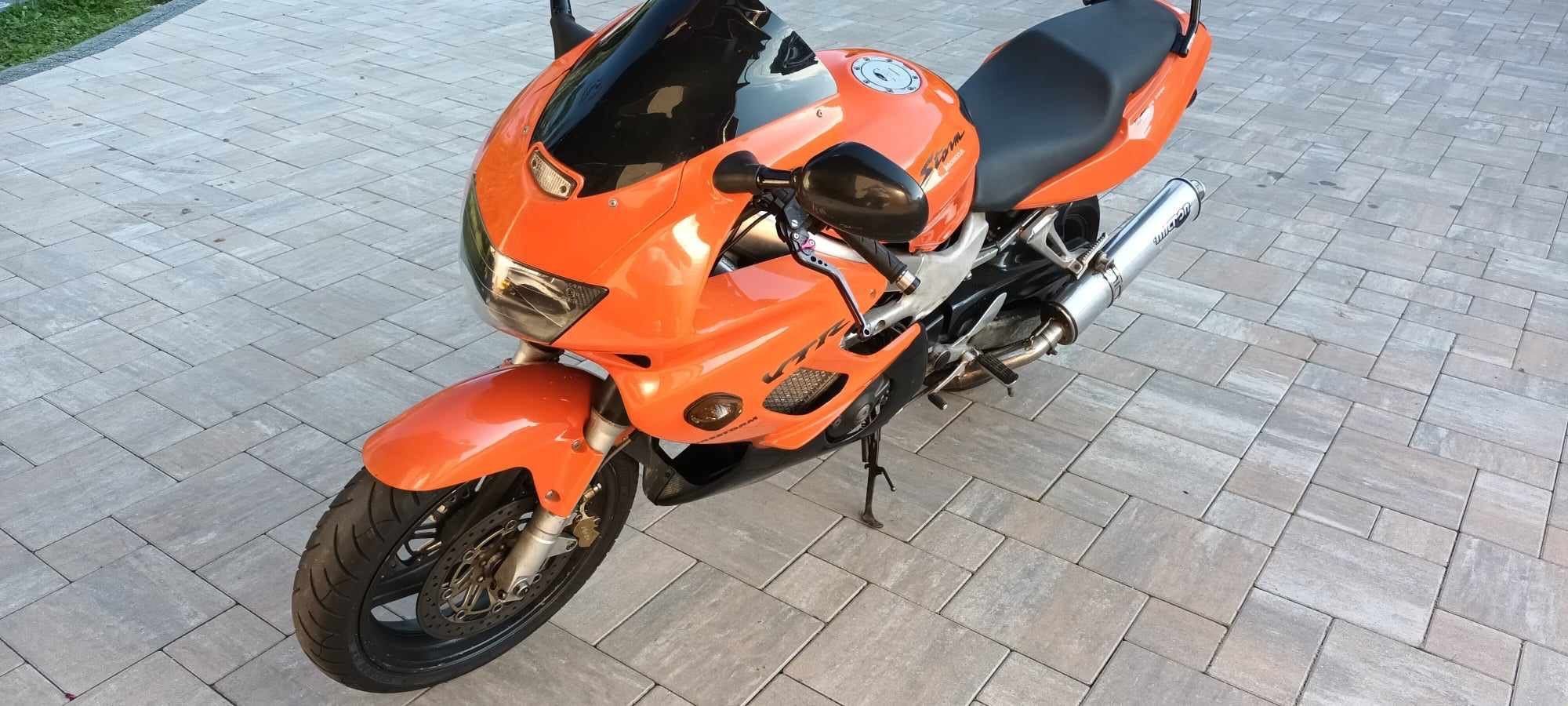 Honda VTR 1000 !